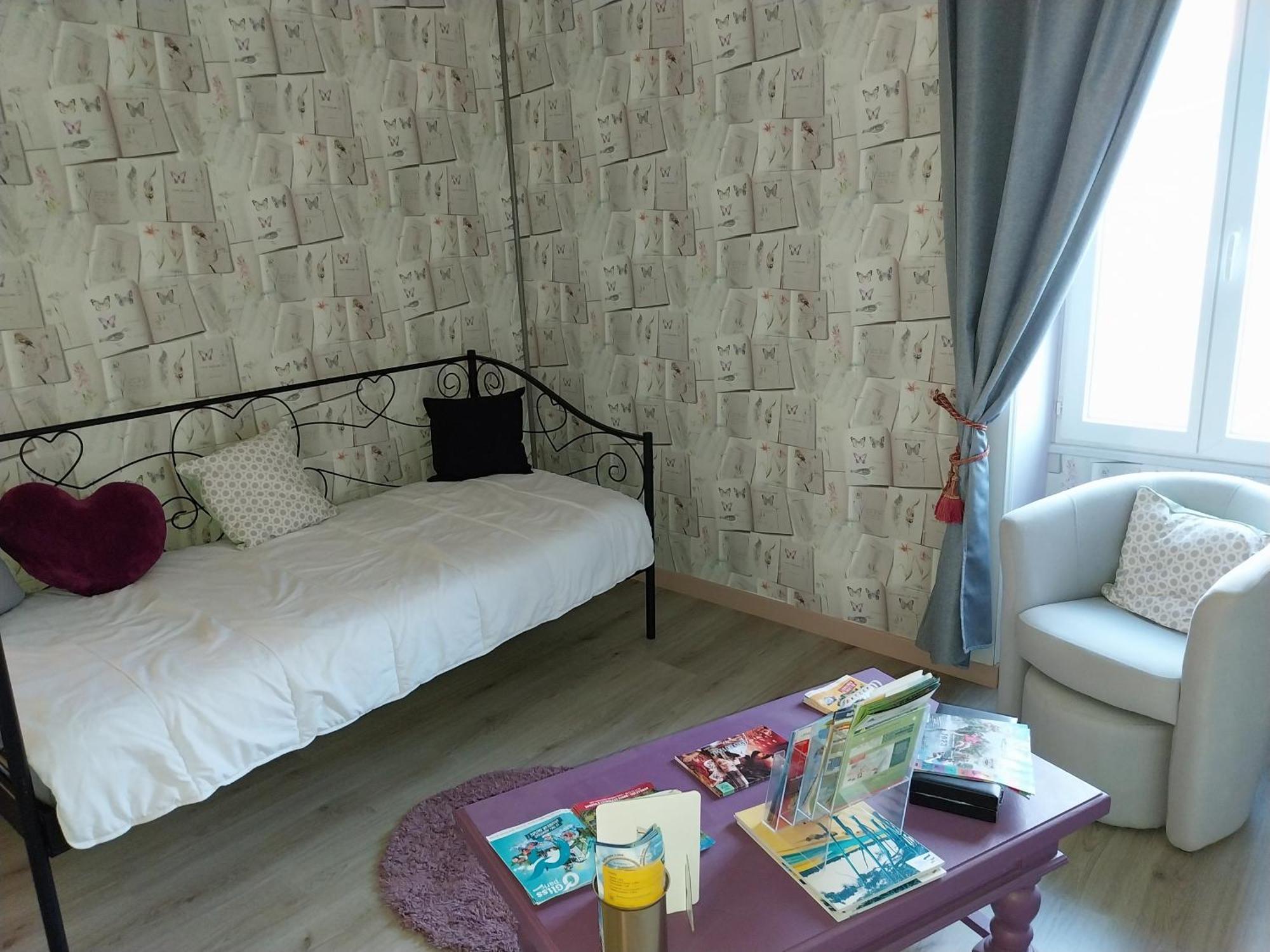 Chambre D Hote Les Frangins Avrille  Exterior photo